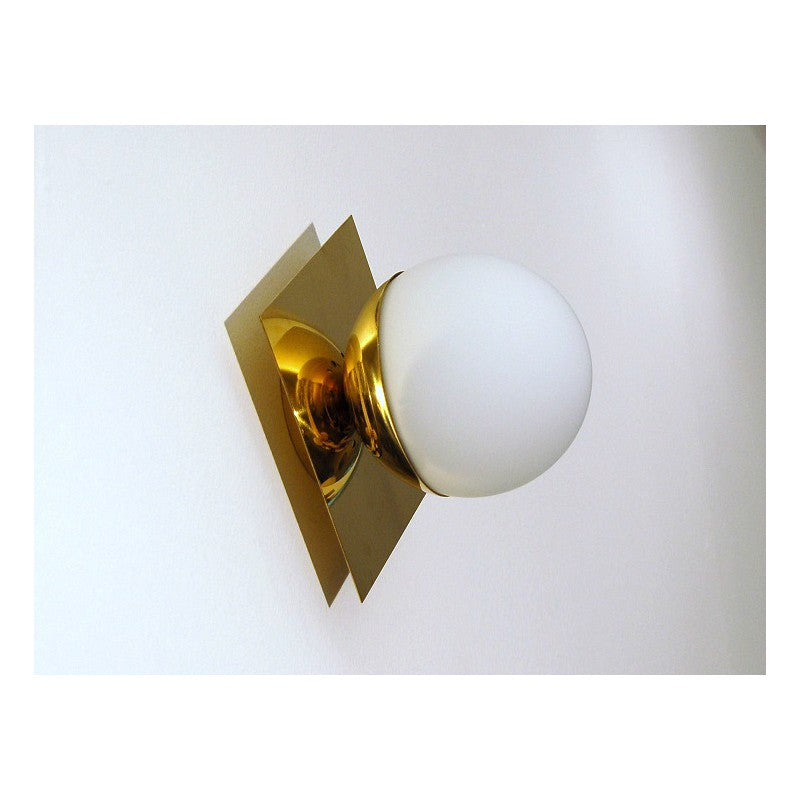 Applique Art. 1716 - SPHERE in Opaline Glass - Structure in Polished Brass 